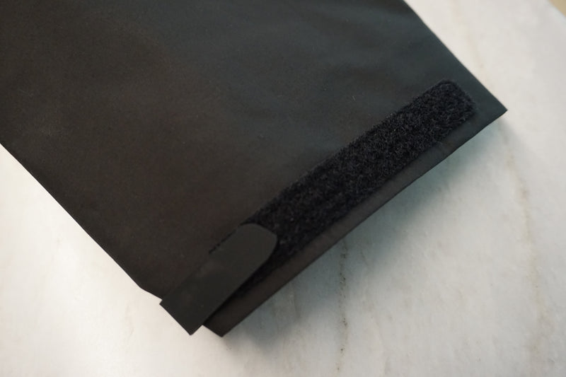 INJECTION MOULDED VELCRO CUFFS